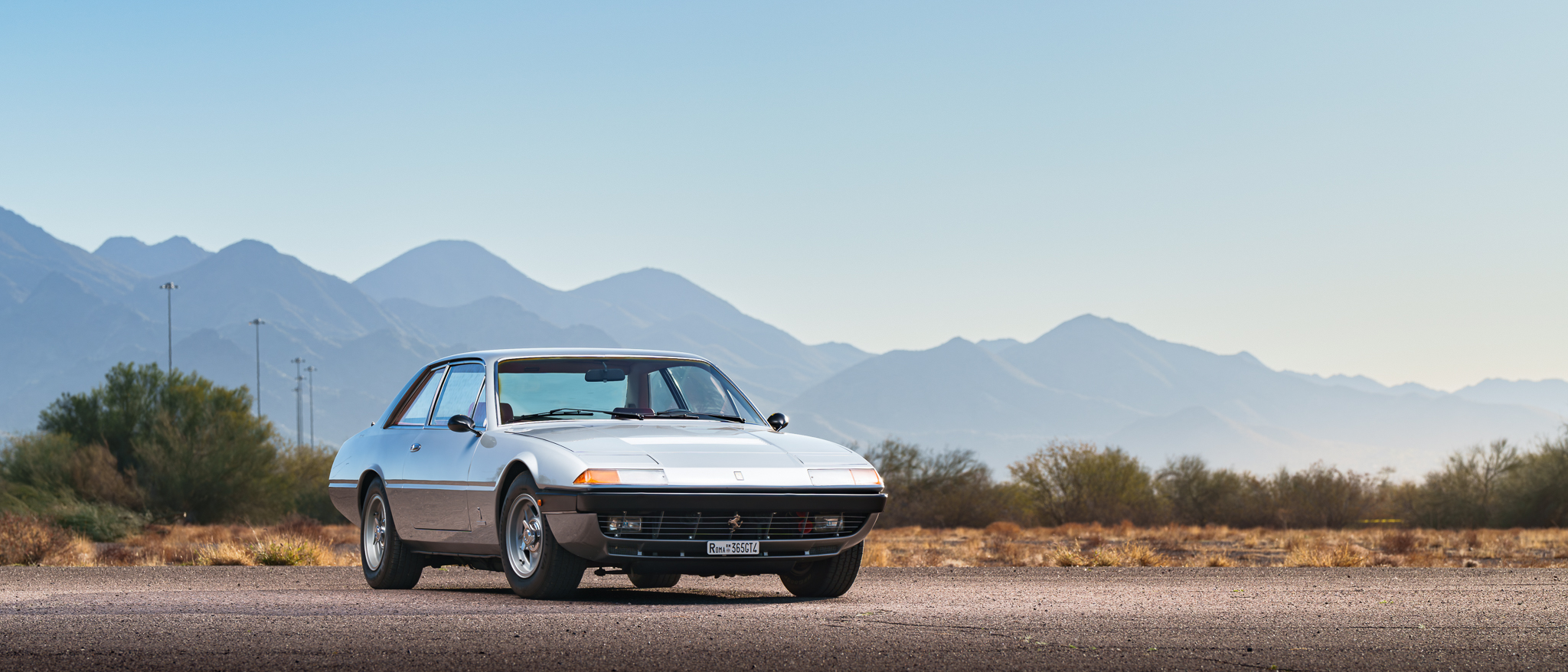 Ferrari 365 GT4 2+2 5-Speed
